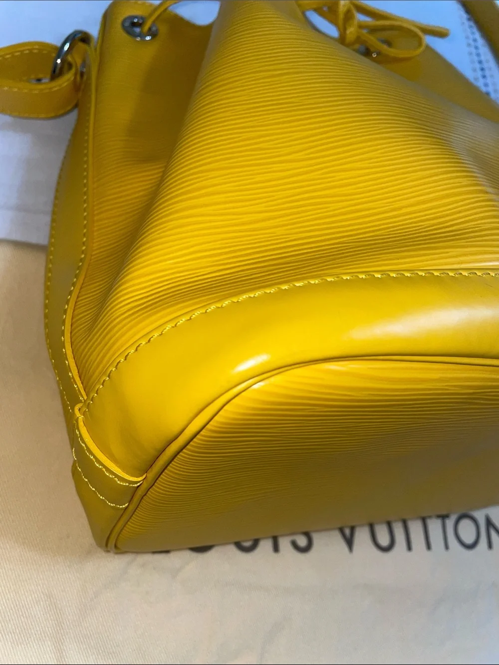 Louis Vuitton Yellow Citron Epi Leather Drawstring Noe BB Bucket Bag